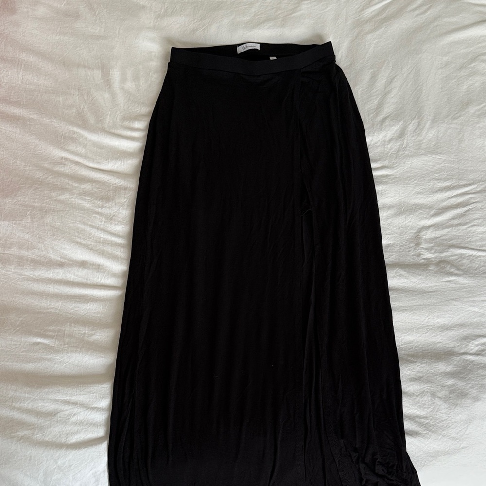 Reitmans Classic Black A-Line Skirt